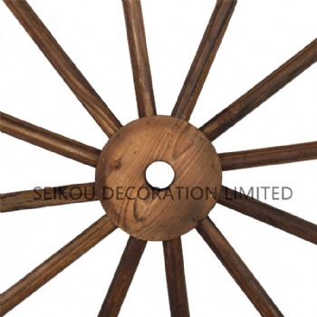 Western Style Decorative Wooden Wagon Wheel